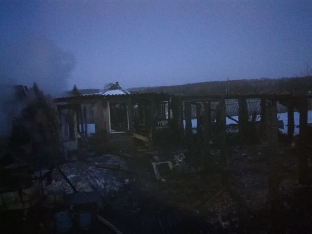 Пожар в д. Таракановка Дмитриевского района Курской области ликвидирован